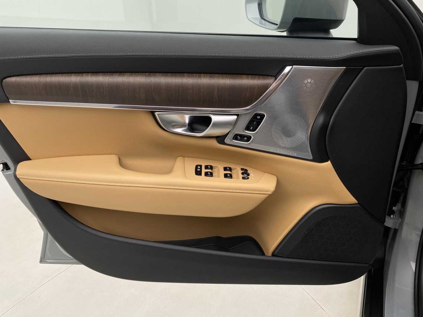 Volvo V90 Cross Country