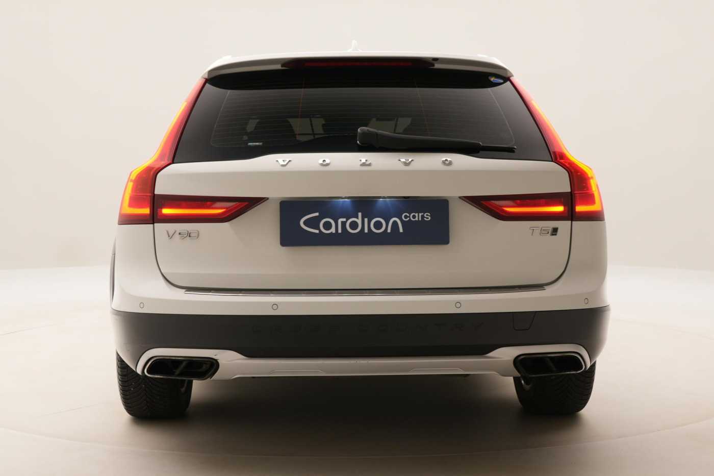 Volvo V90 Cross Country