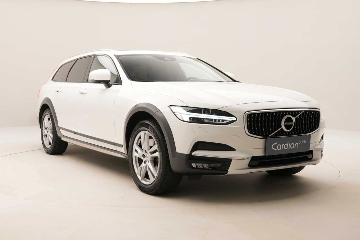 Volvo V90 Cross Country