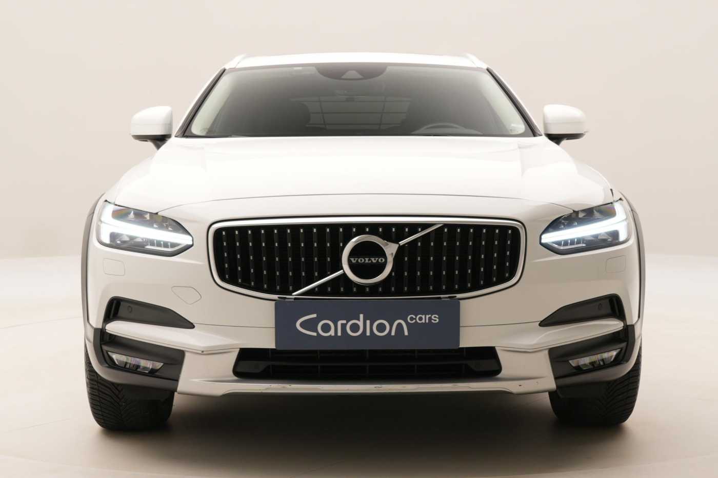Volvo V90 Cross Country