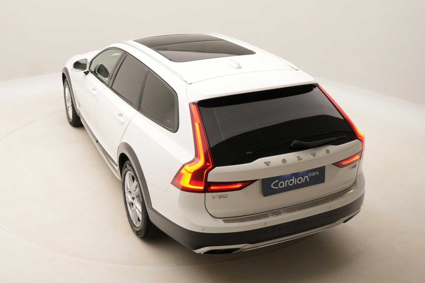 Volvo V90 Cross Country