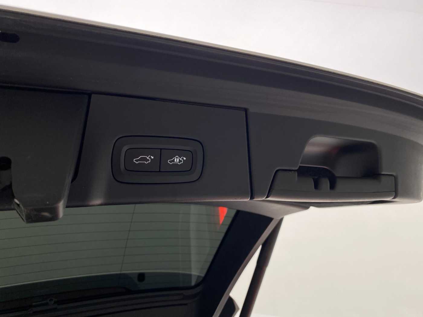 Volvo V90 Cross Country