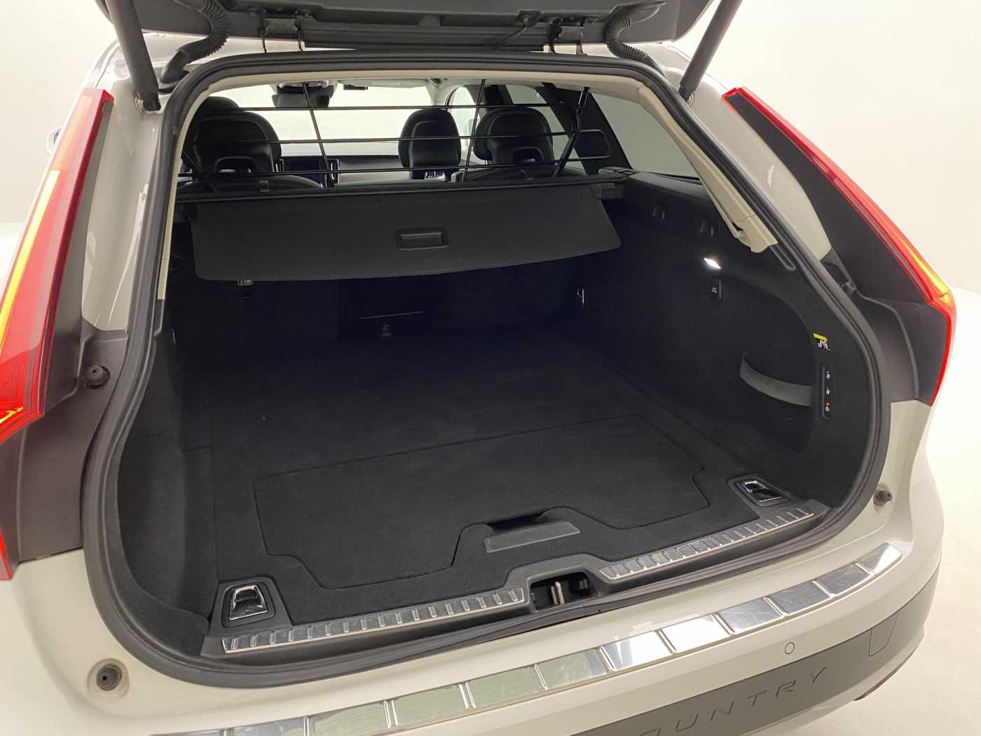 Volvo V90 Cross Country