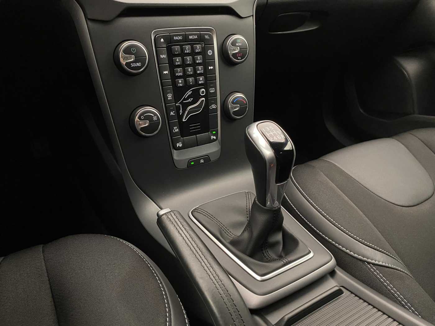 Volvo V40