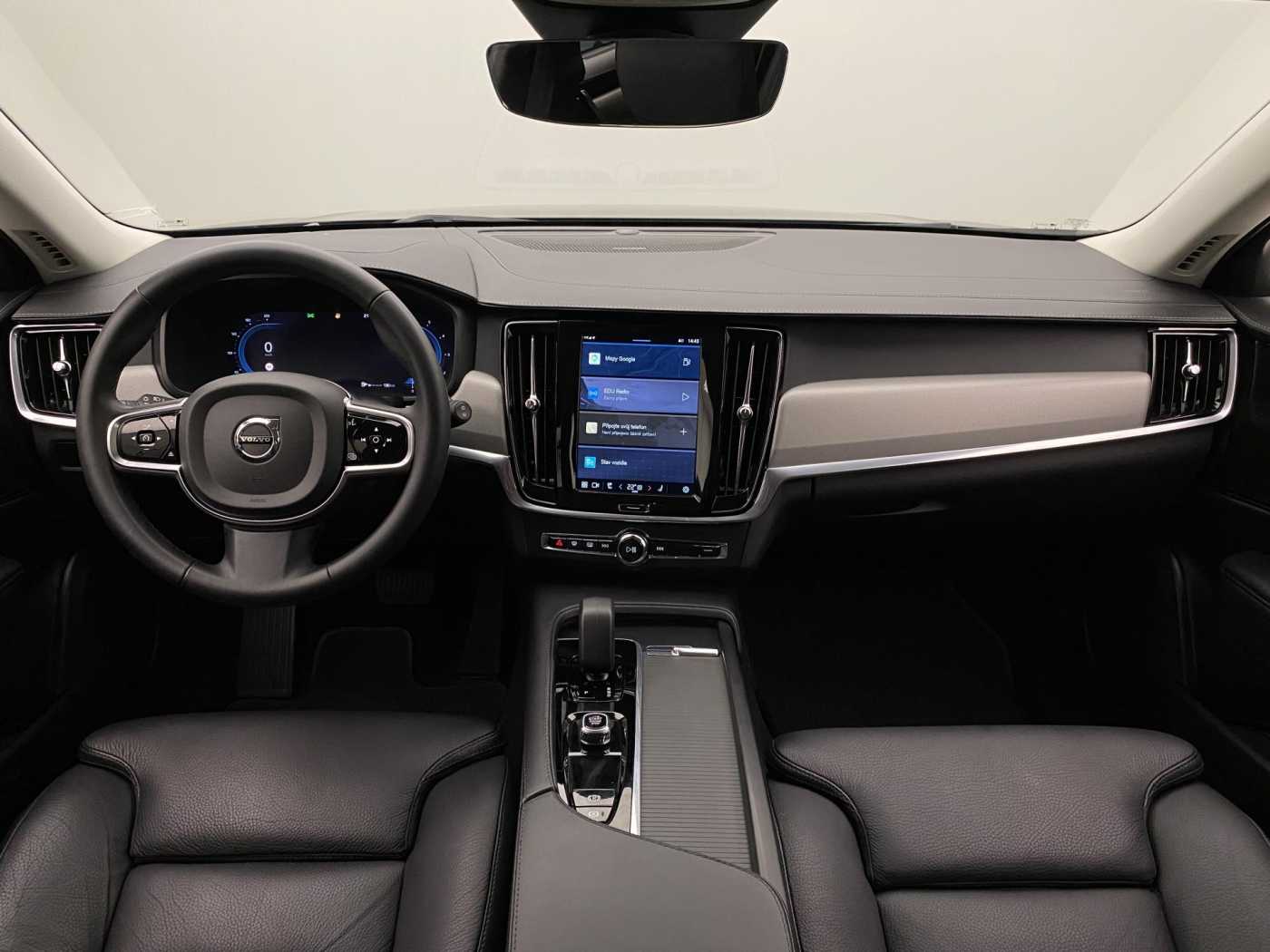 Volvo V90 Cross Country