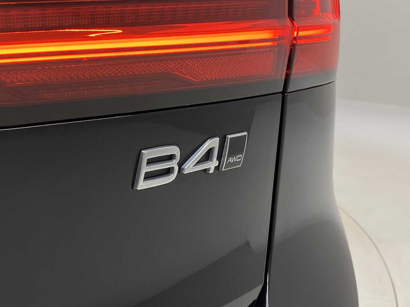 Volvo V90 Cross Country