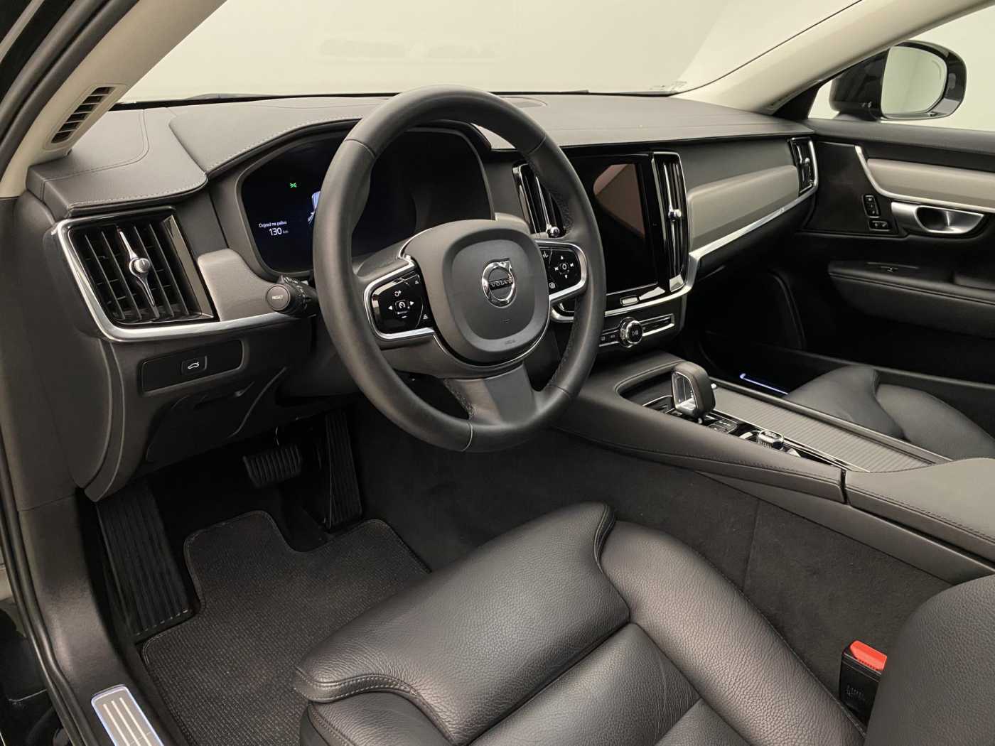 Volvo V90 Cross Country