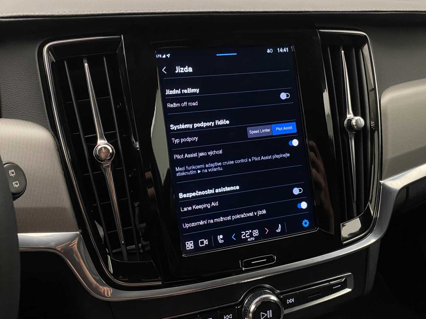 Volvo V90 Cross Country