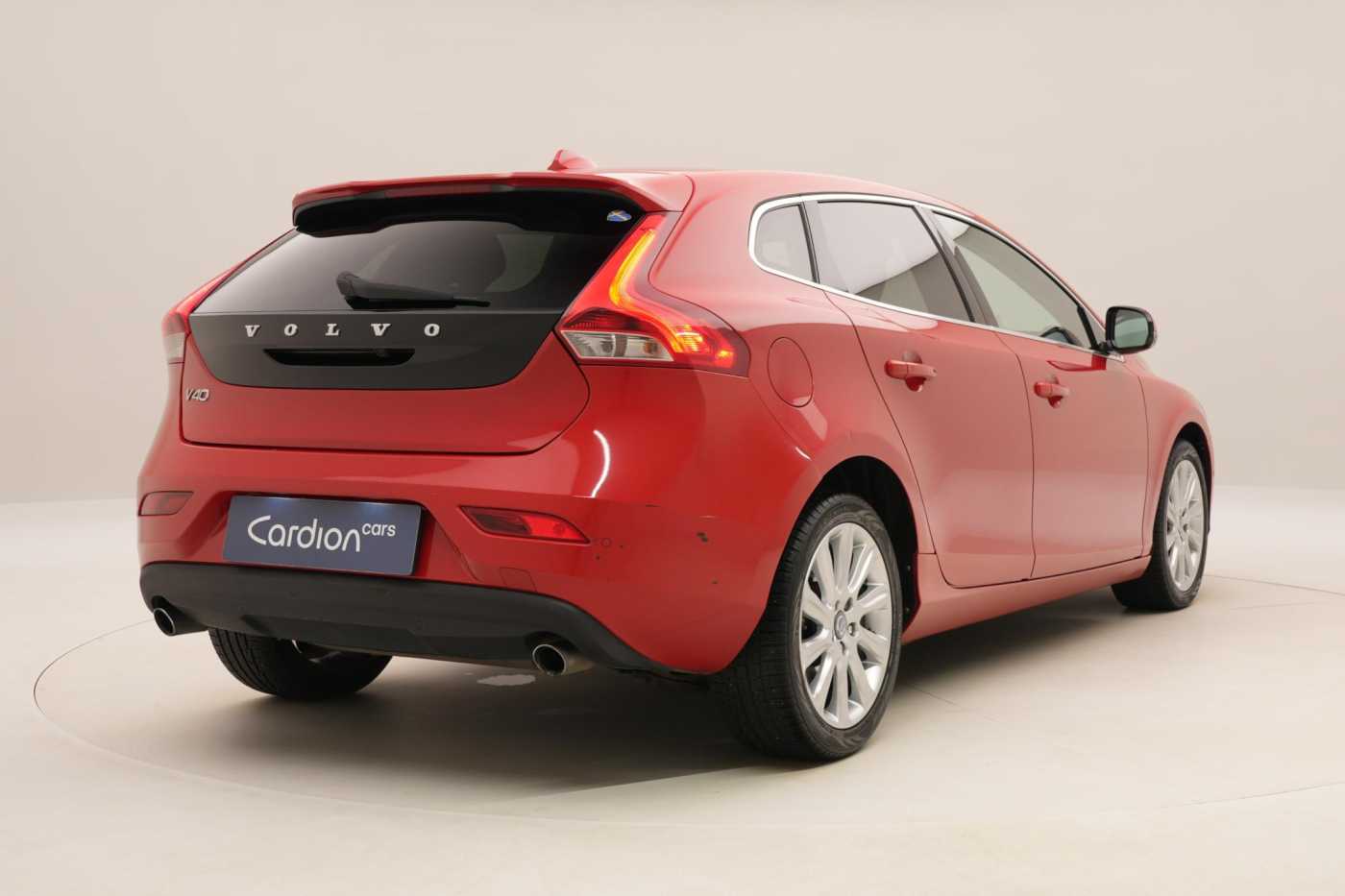 Volvo V40