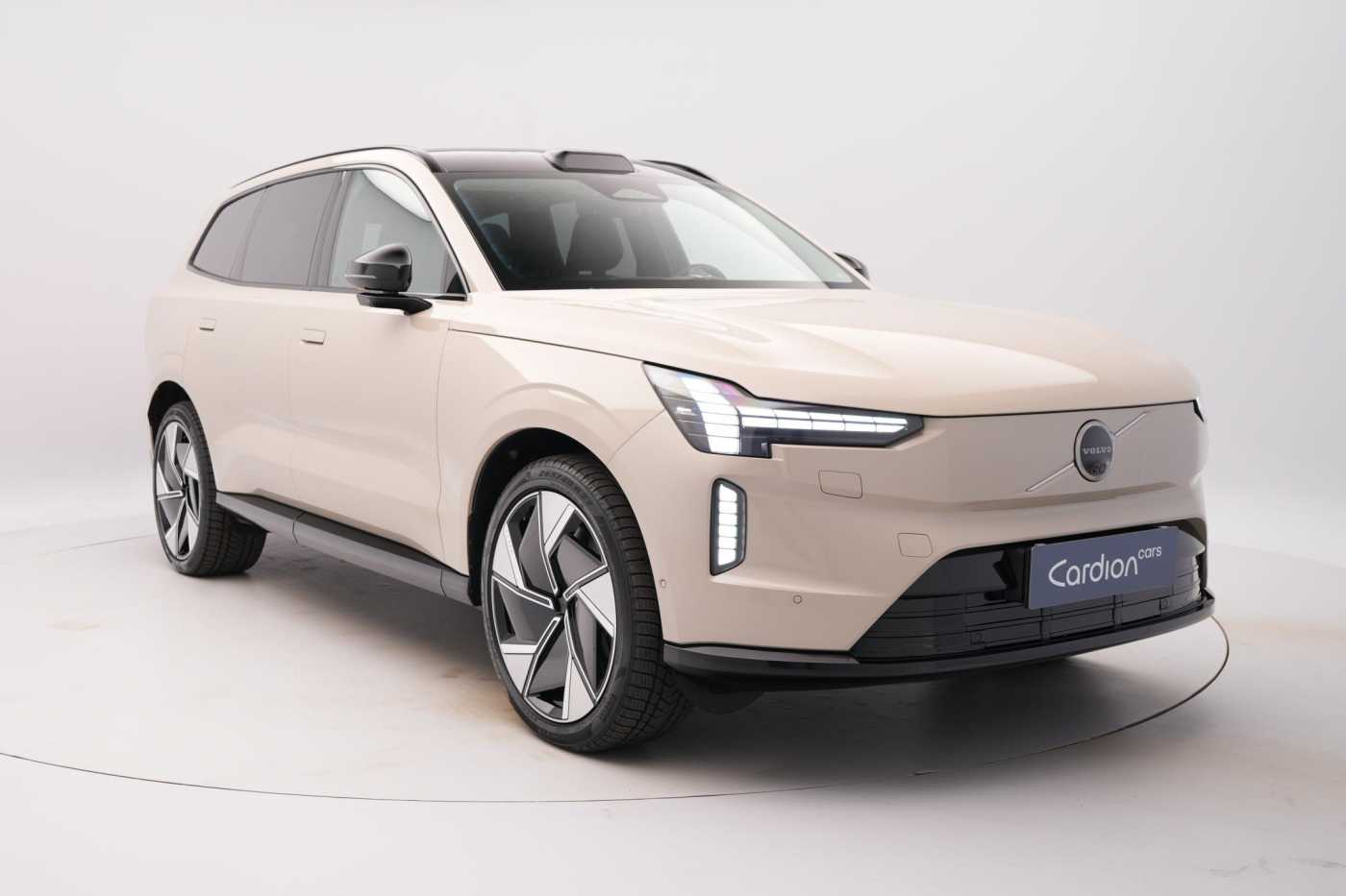 Volvo EX90