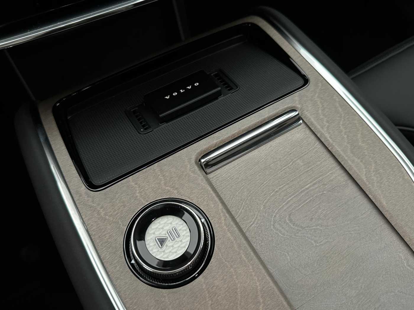 Volvo EX90