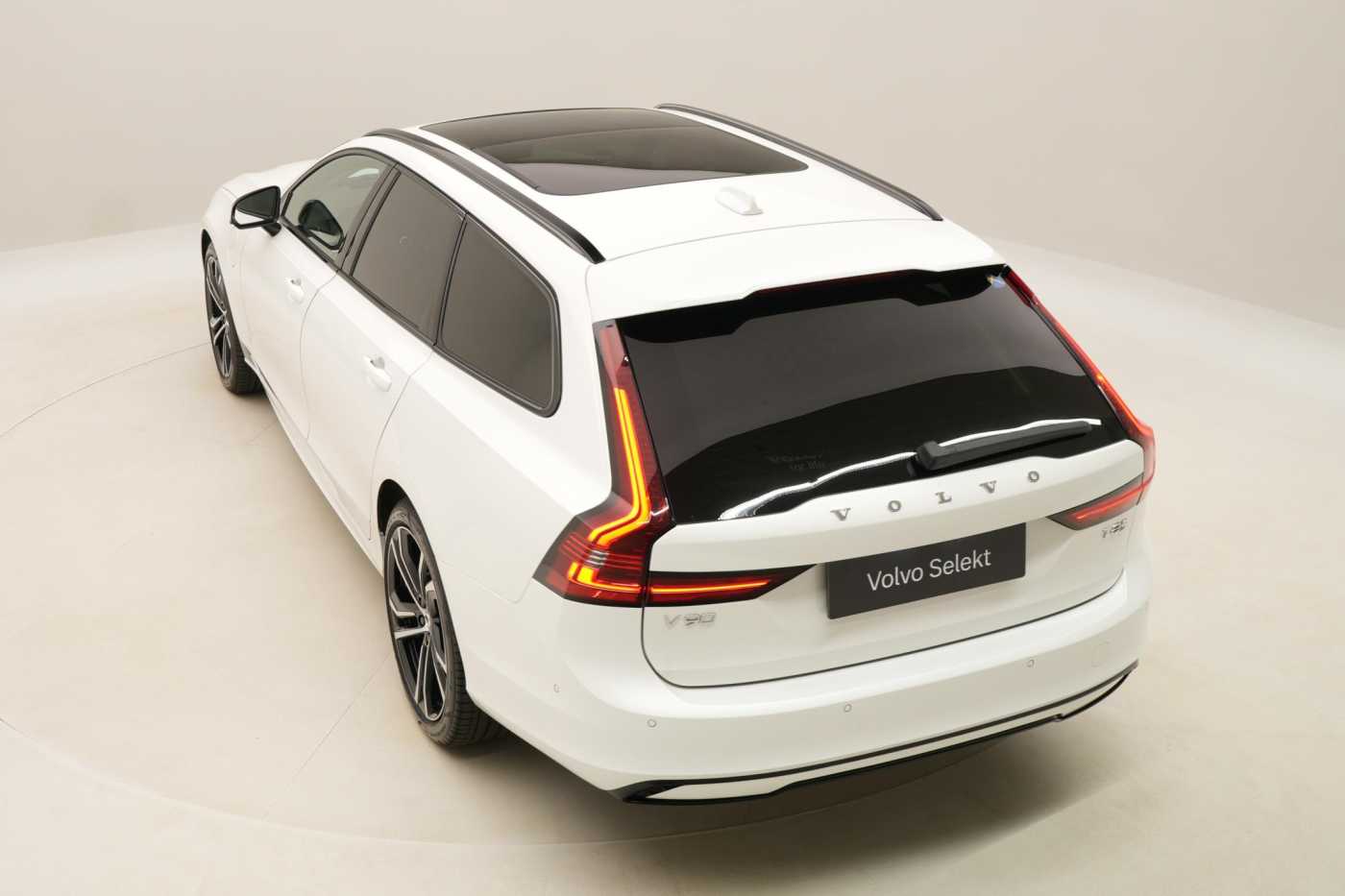 Volvo V90