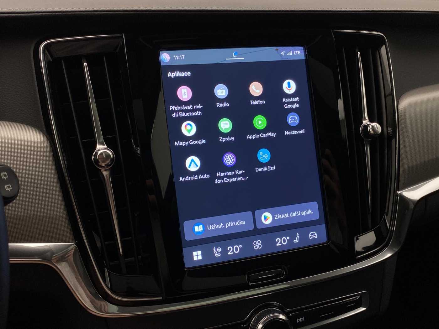 Volvo V90