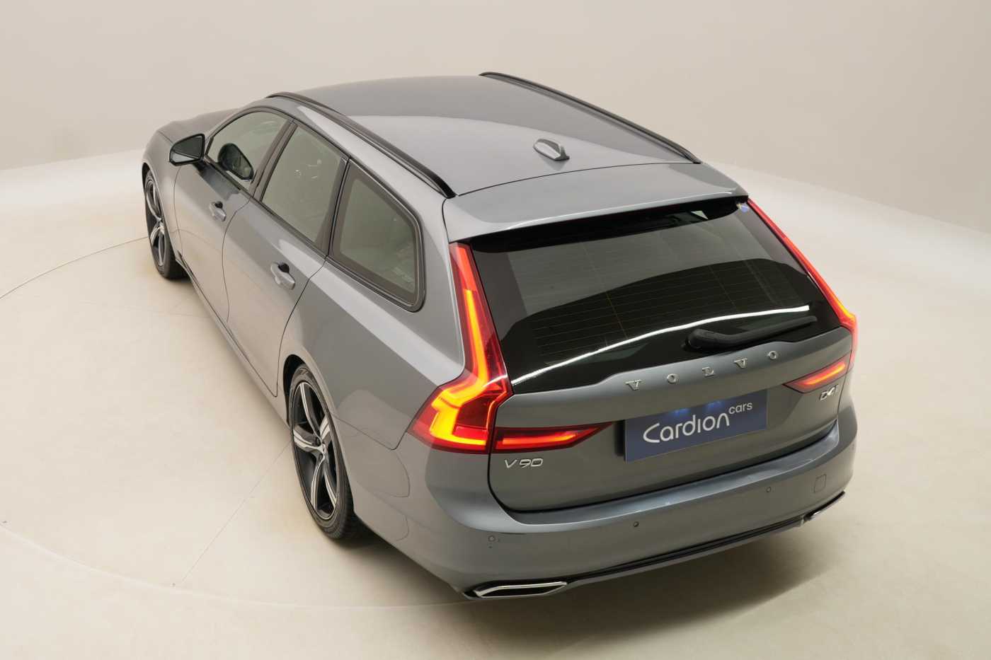 Volvo V90
