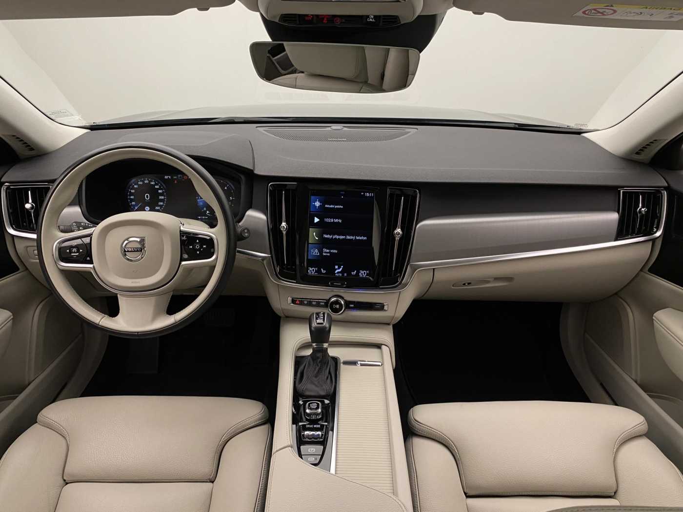 Volvo V90