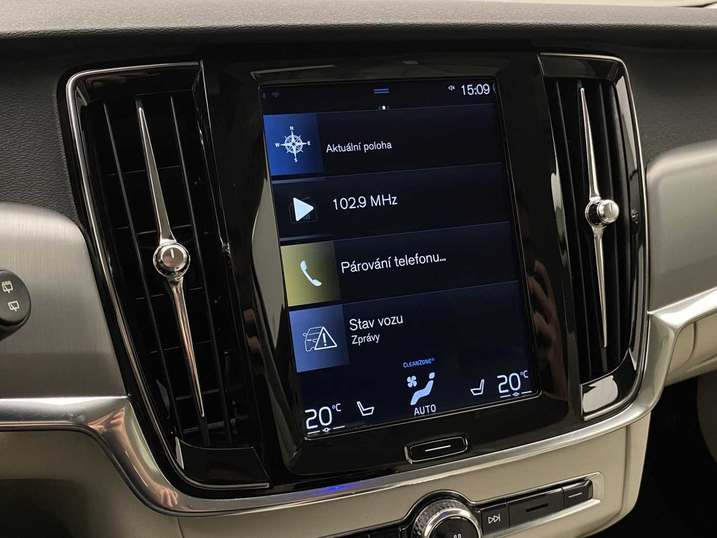 Volvo V90