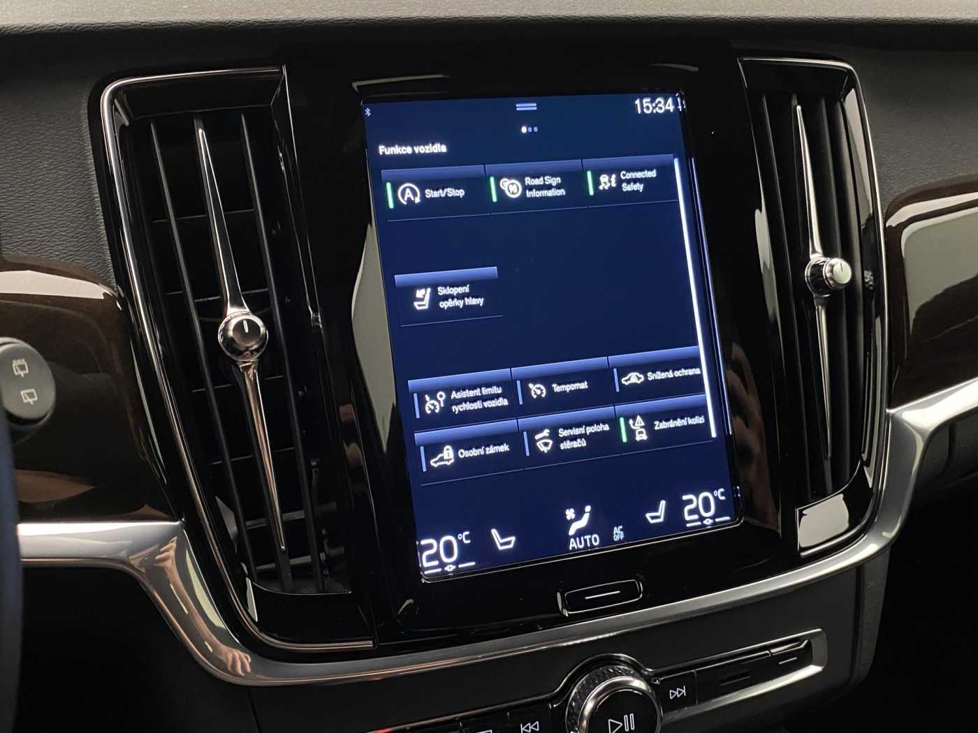Volvo V90