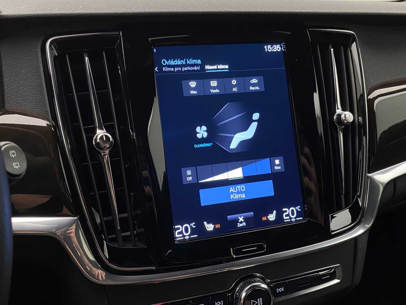 Volvo V90