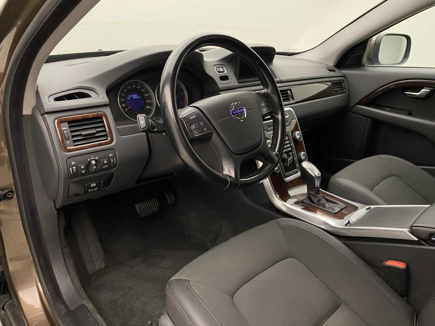 Volvo XC70
