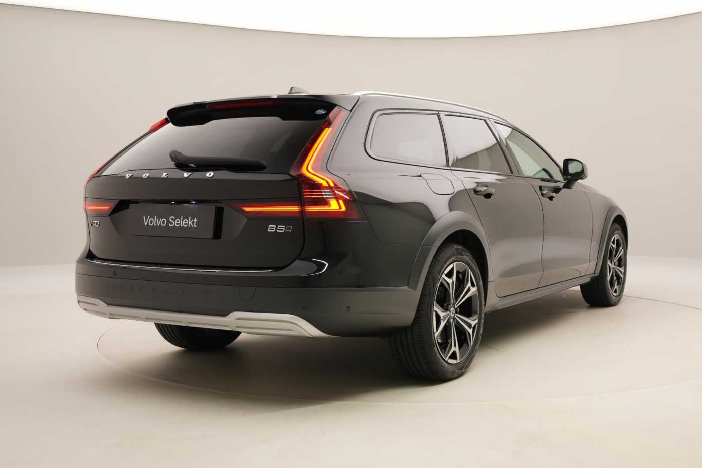 Volvo V90 Cross Country