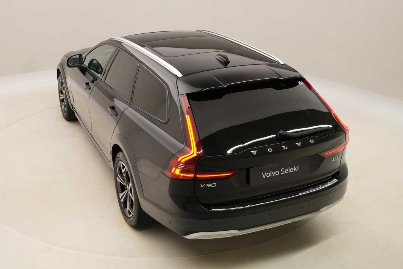 Volvo V90 Cross Country