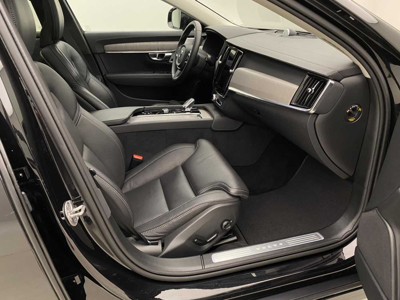 Volvo V90 Cross Country