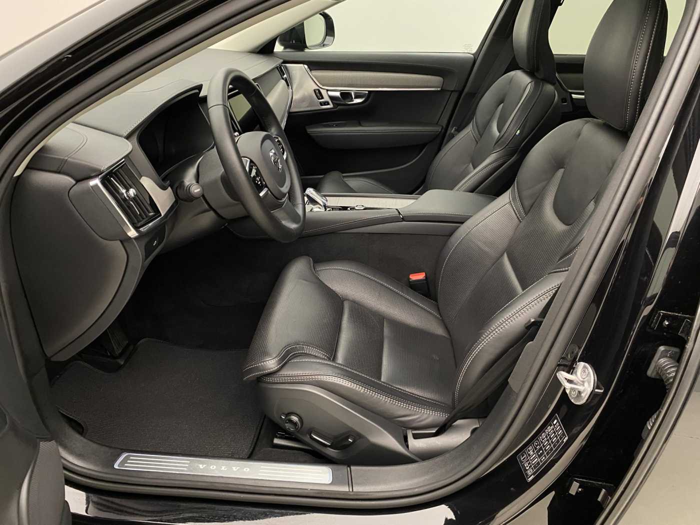 Volvo V90 Cross Country