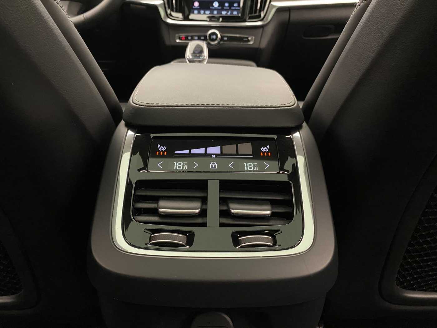 Volvo V90 Cross Country