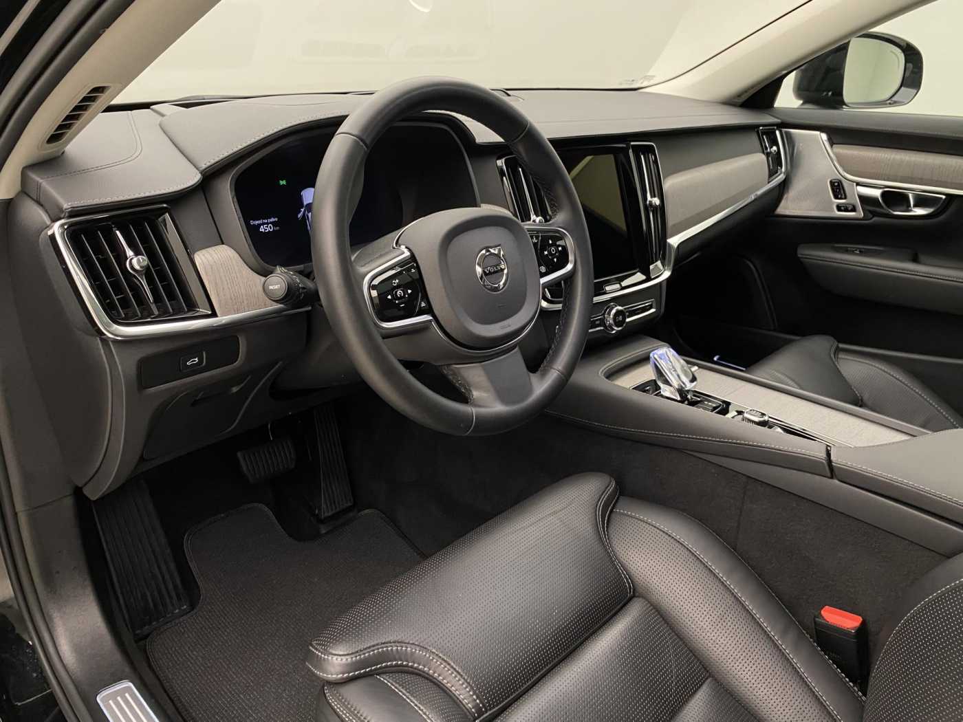 Volvo V90 Cross Country