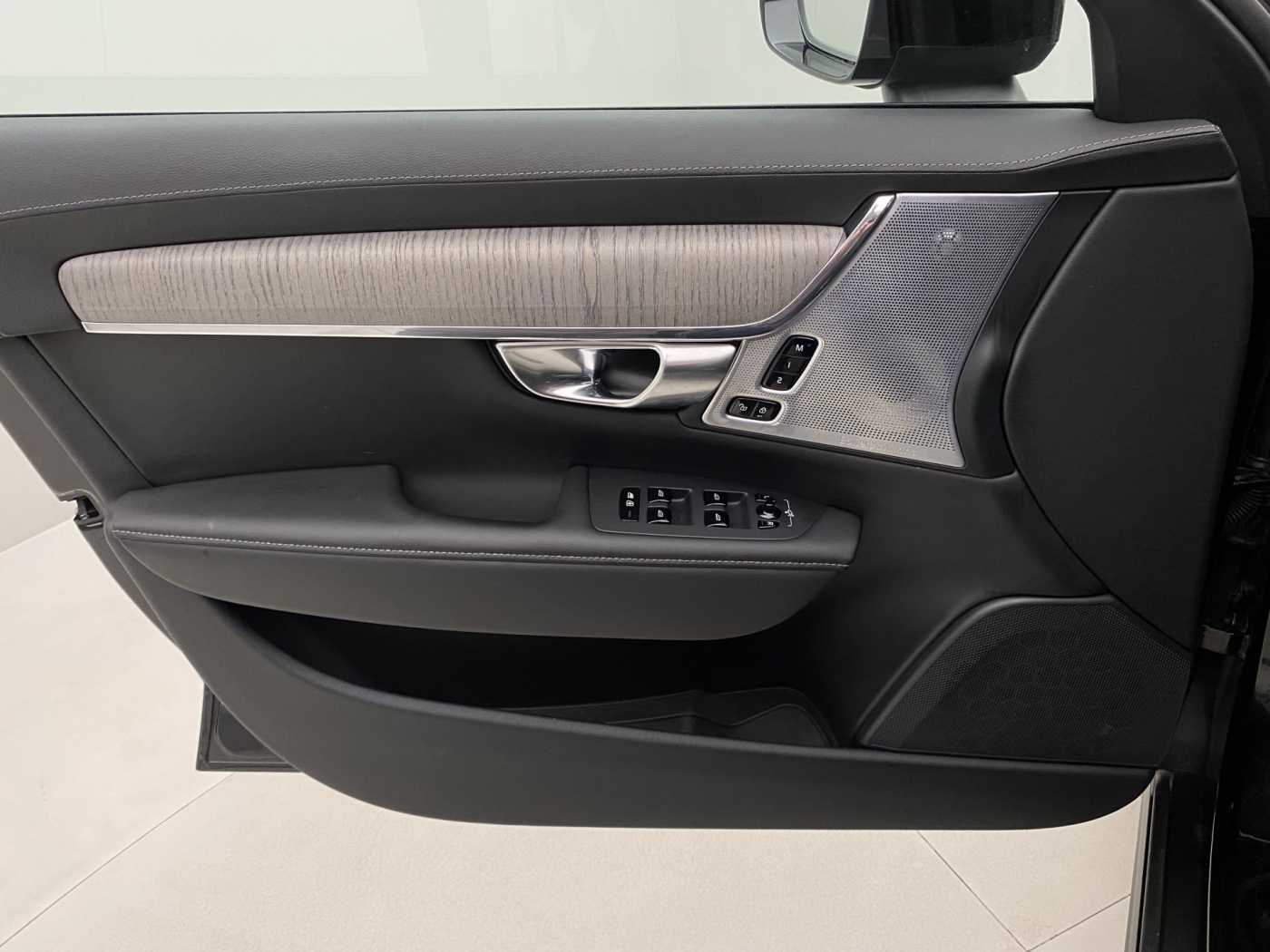 Volvo V90 Cross Country