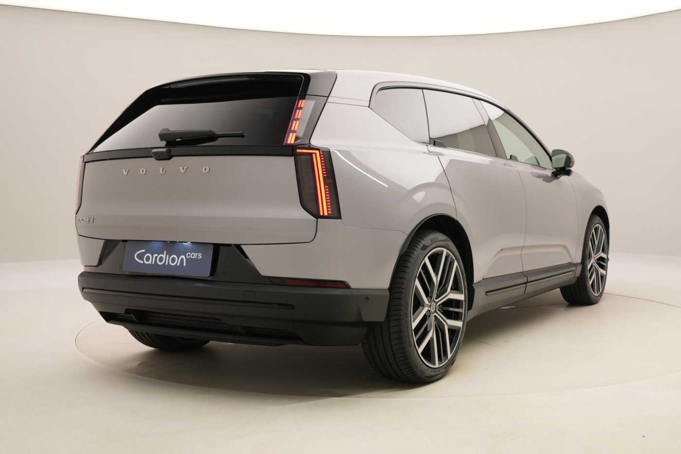 Volvo EX60