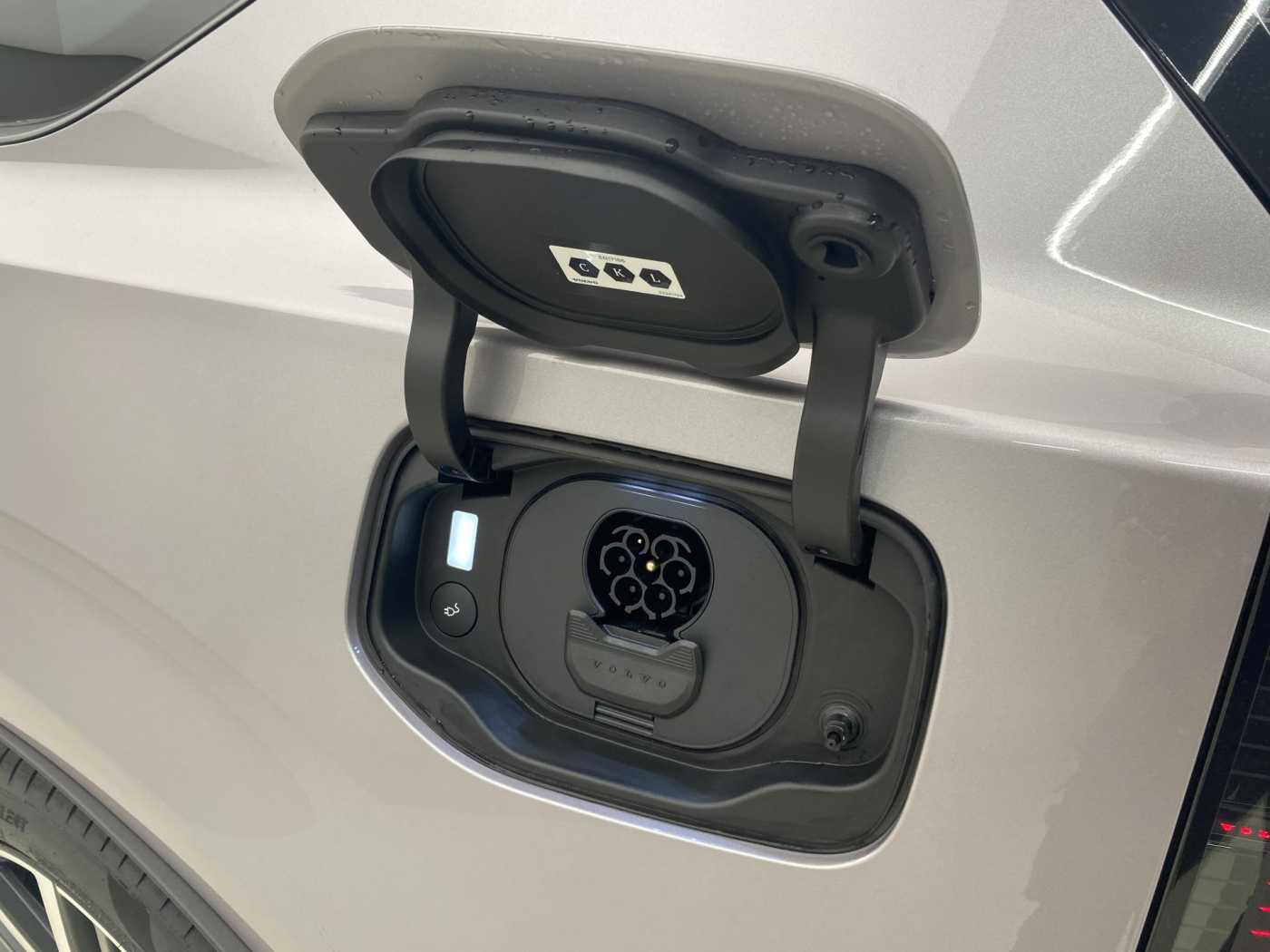 Volvo EX60