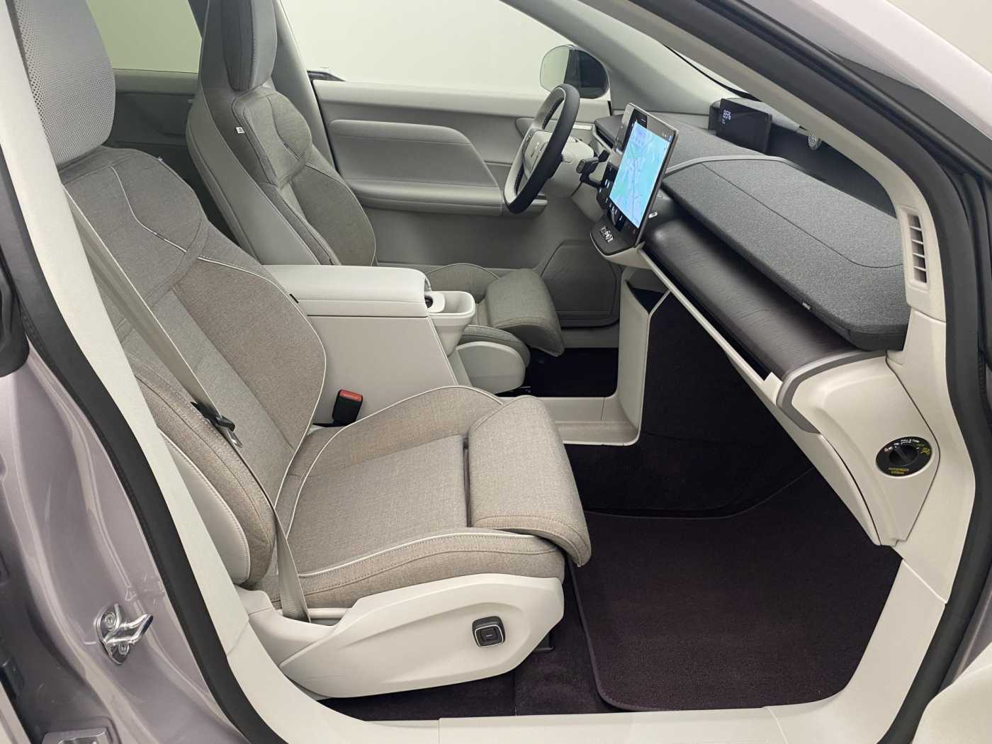 Volvo EX60
