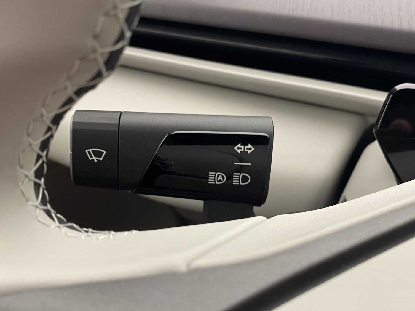 Volvo EX60