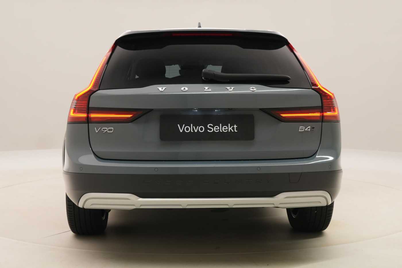 Volvo V90 Cross Country