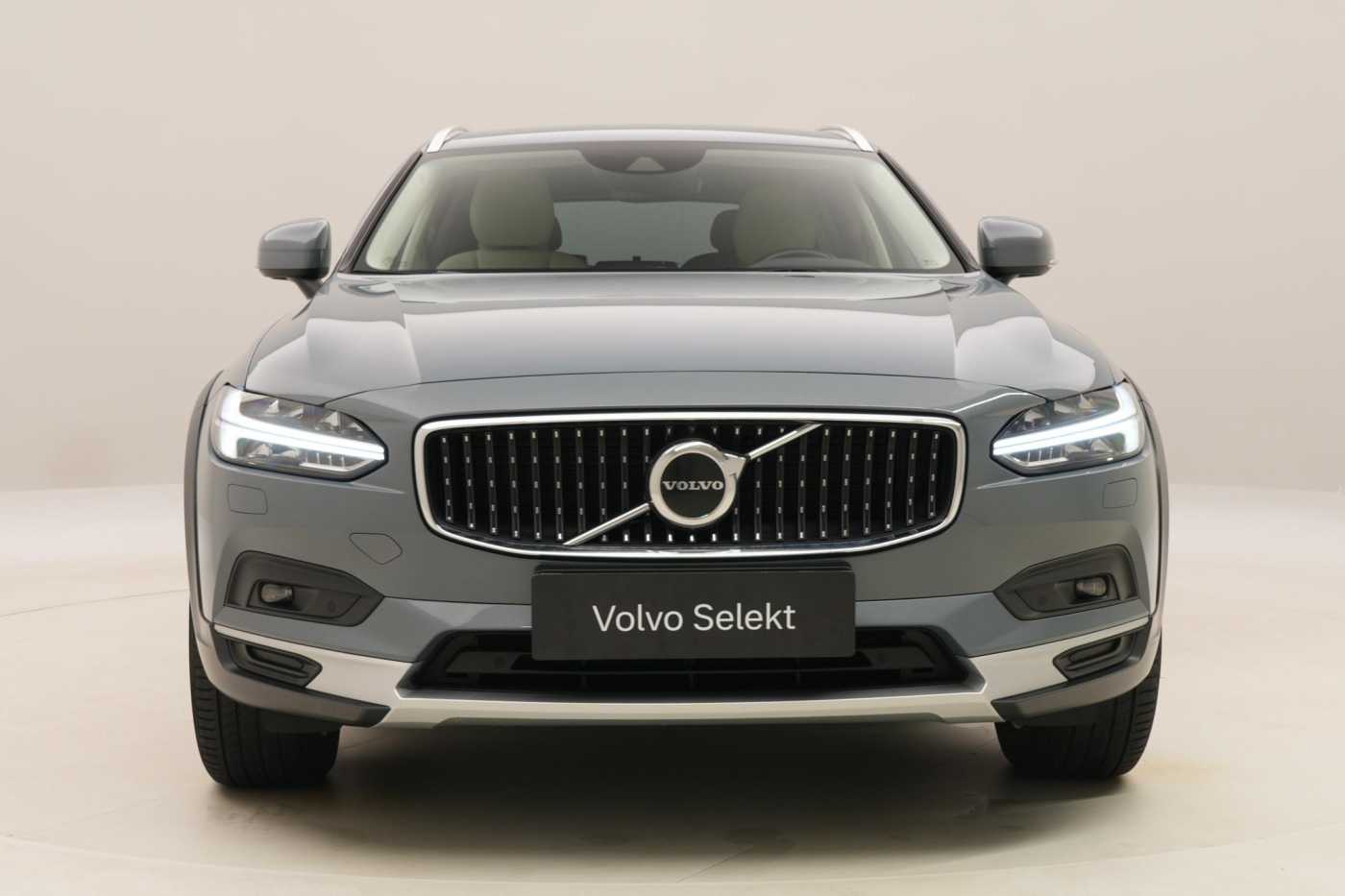 Volvo V90 Cross Country