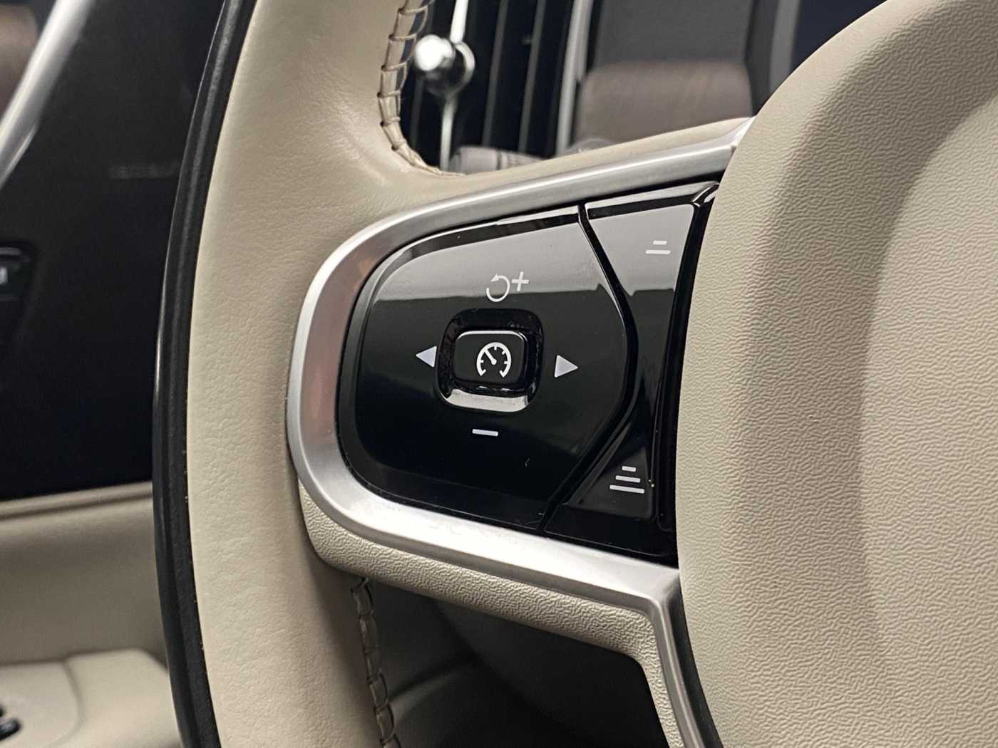 Volvo V90 Cross Country