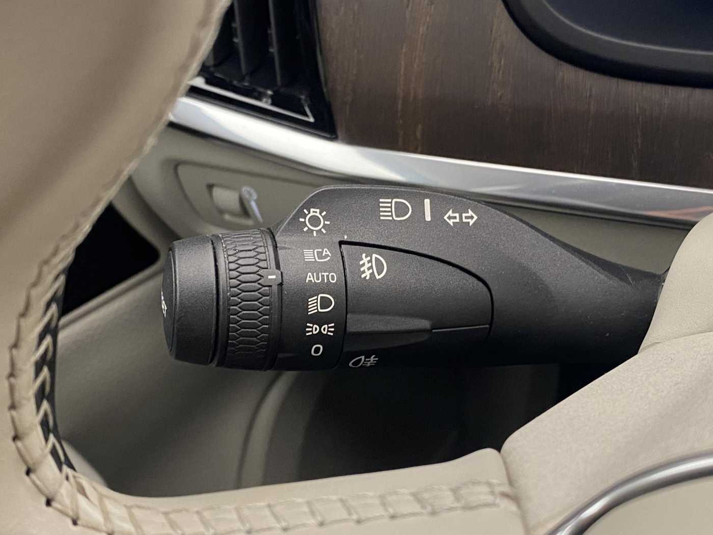 Volvo V90 Cross Country