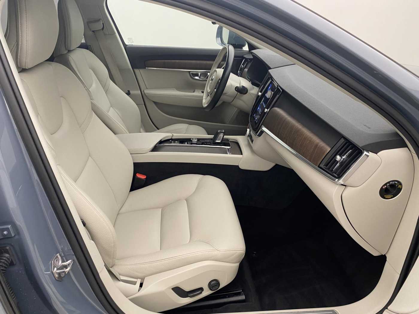 Volvo V90 Cross Country