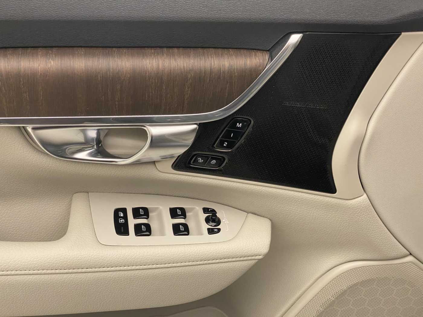 Volvo V90 Cross Country