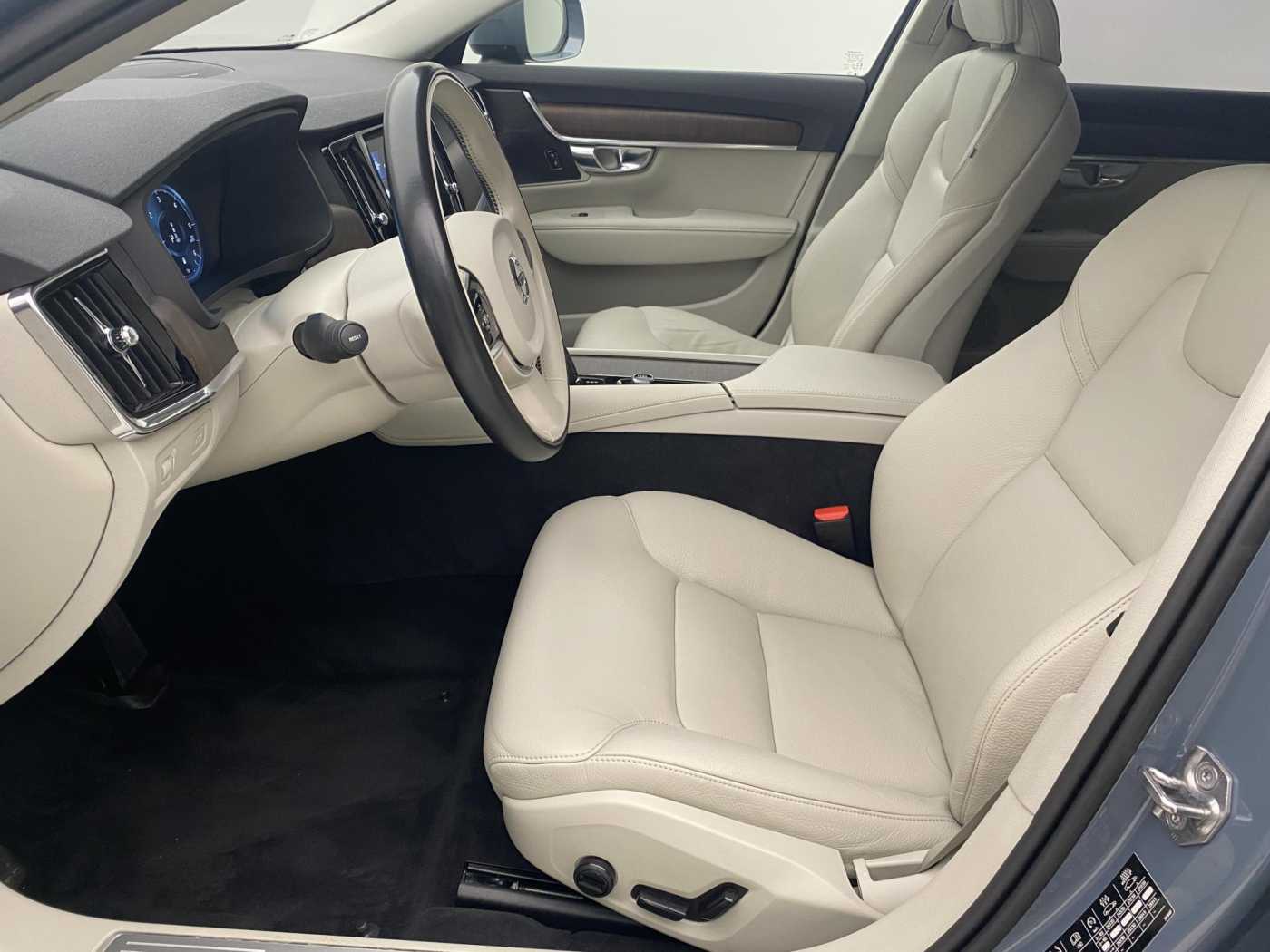 Volvo V90 Cross Country