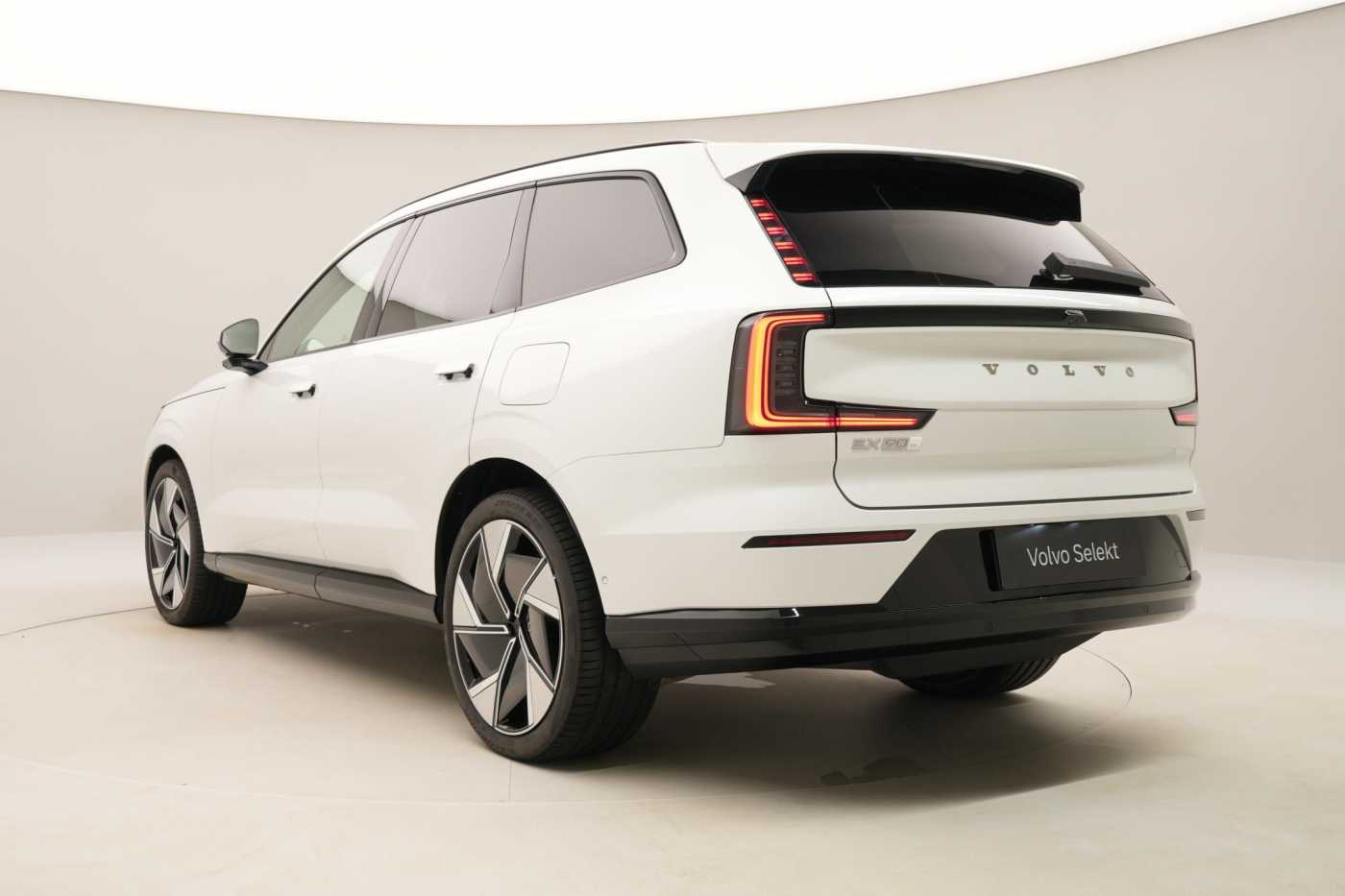 Volvo EX90