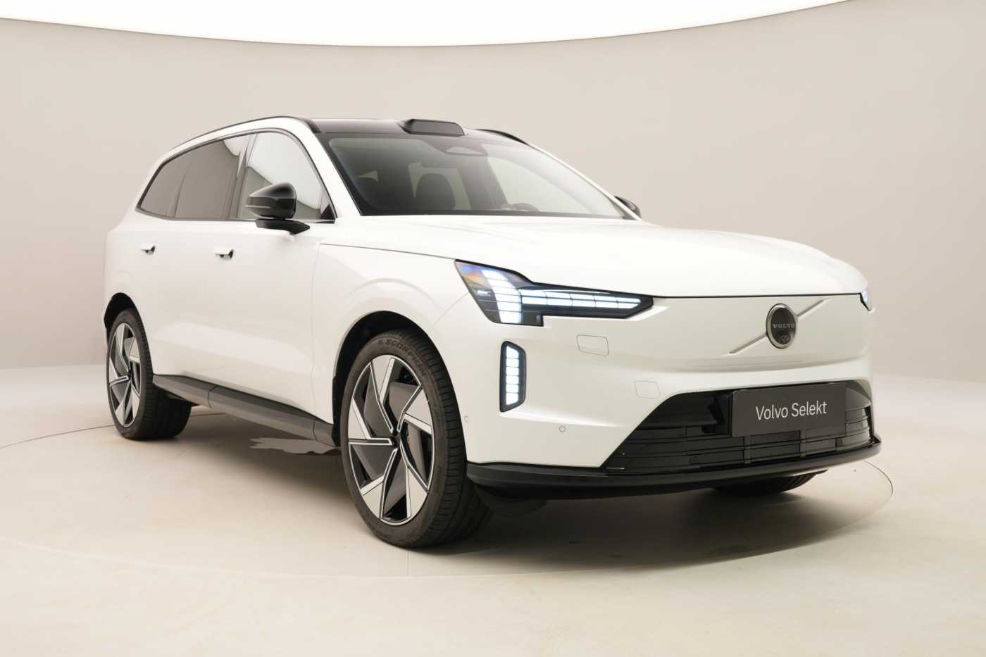 Volvo EX90