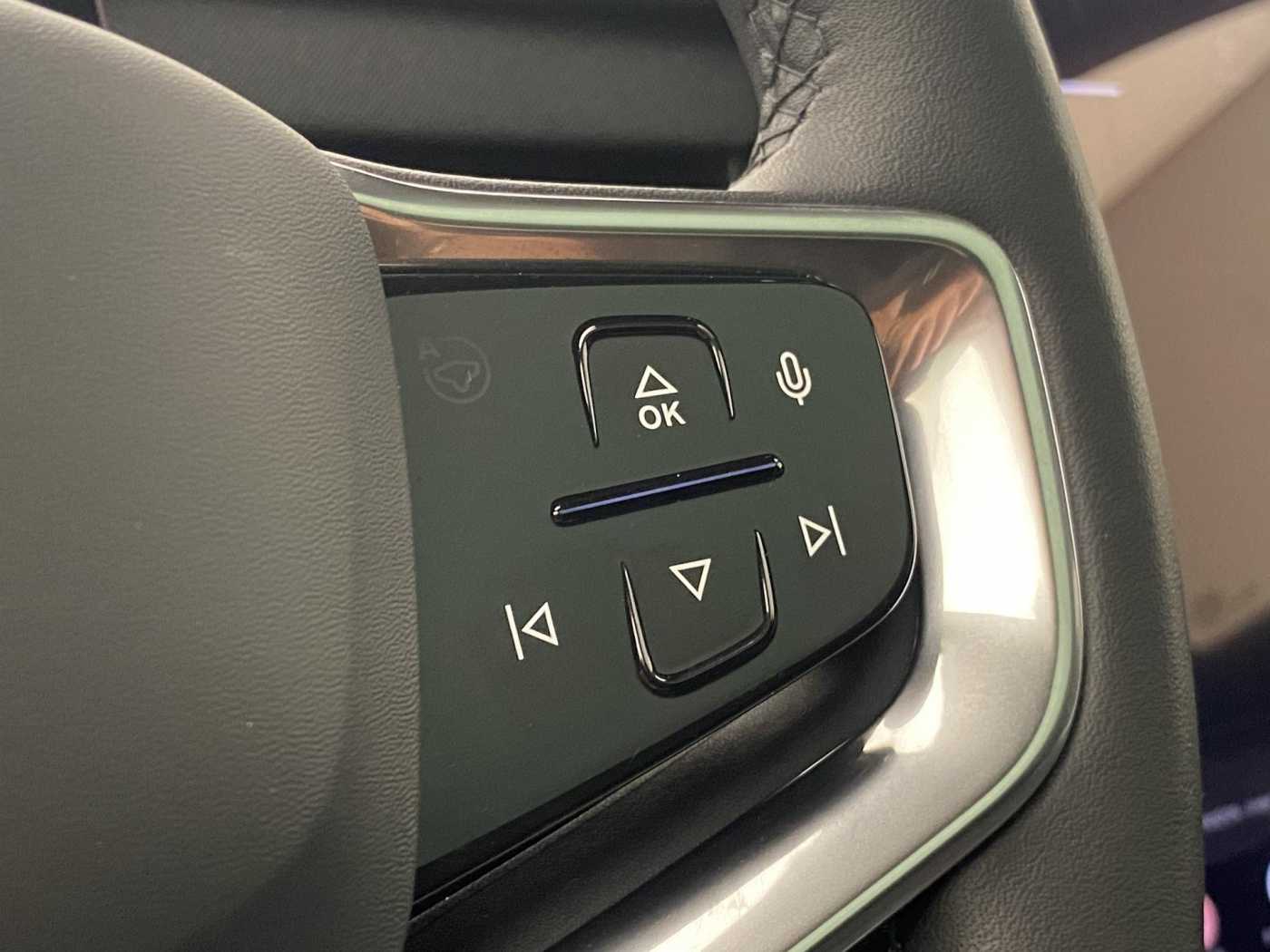 Volvo EX90