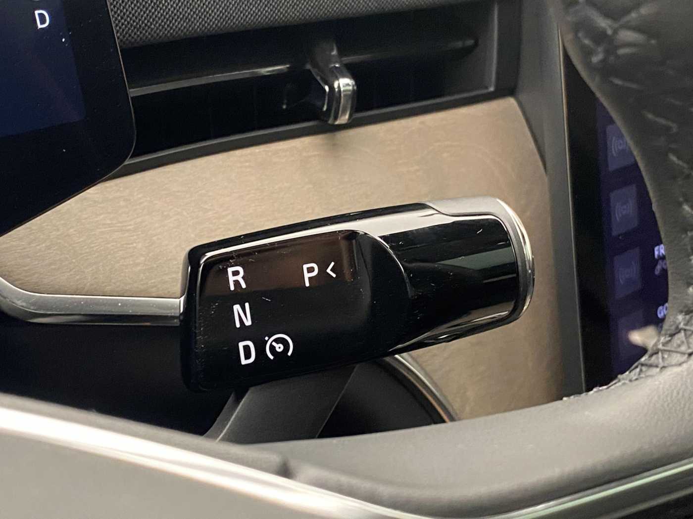 Volvo EX90