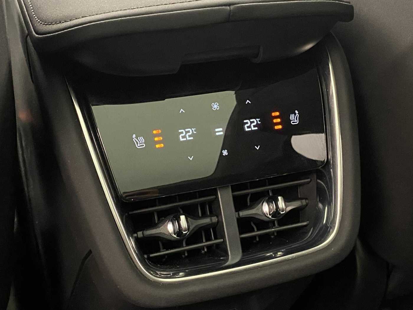 Volvo EX90