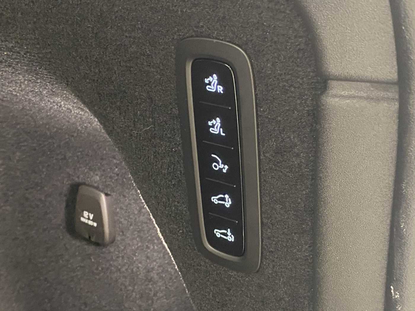 Volvo EX90