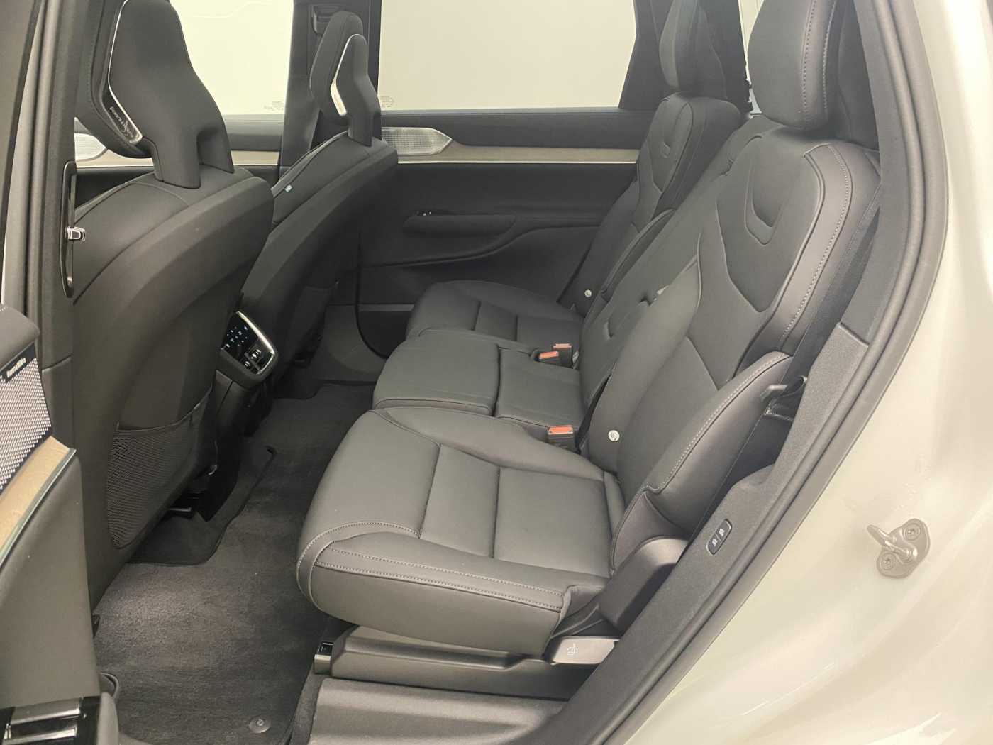 Volvo EX90
