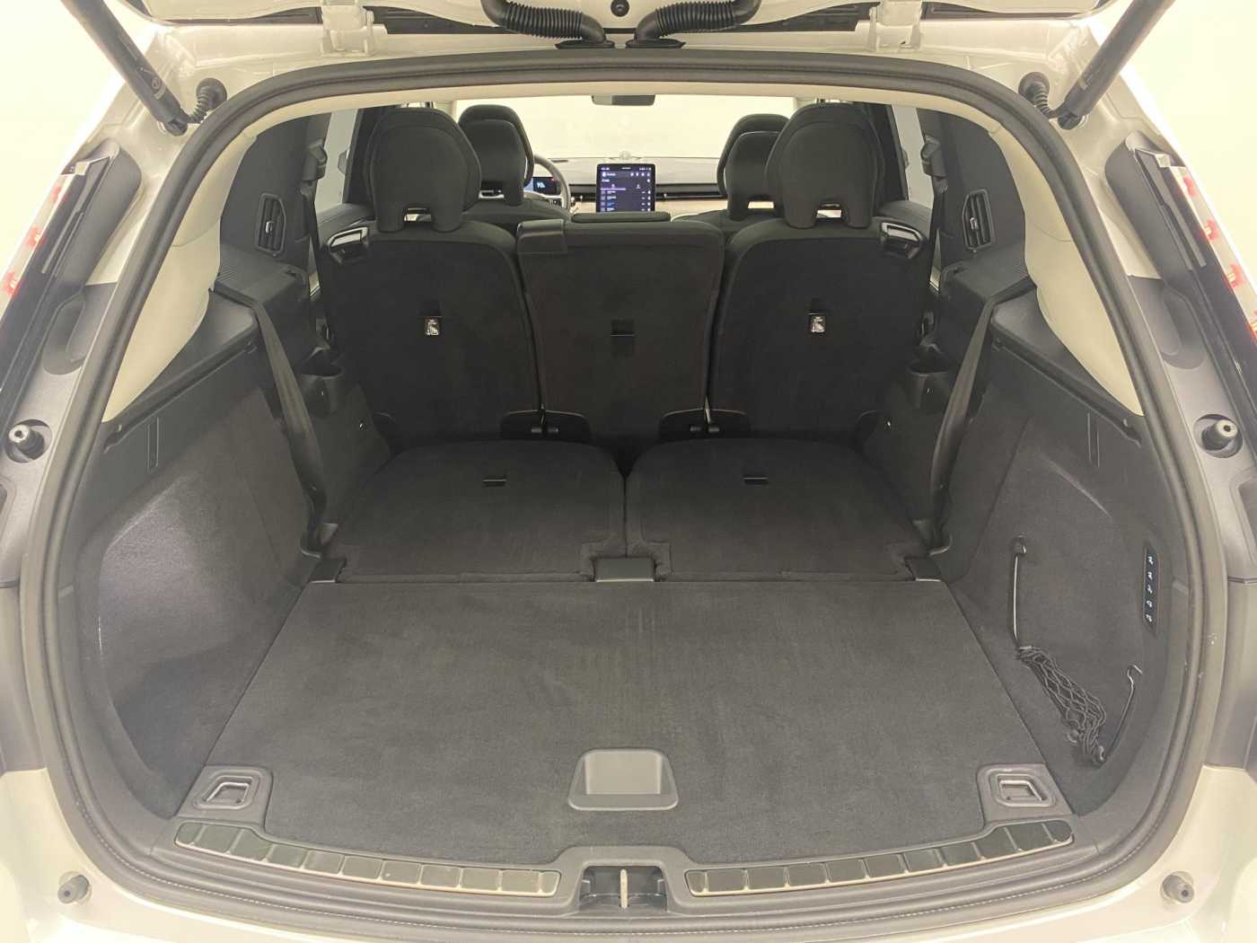 Volvo EX90