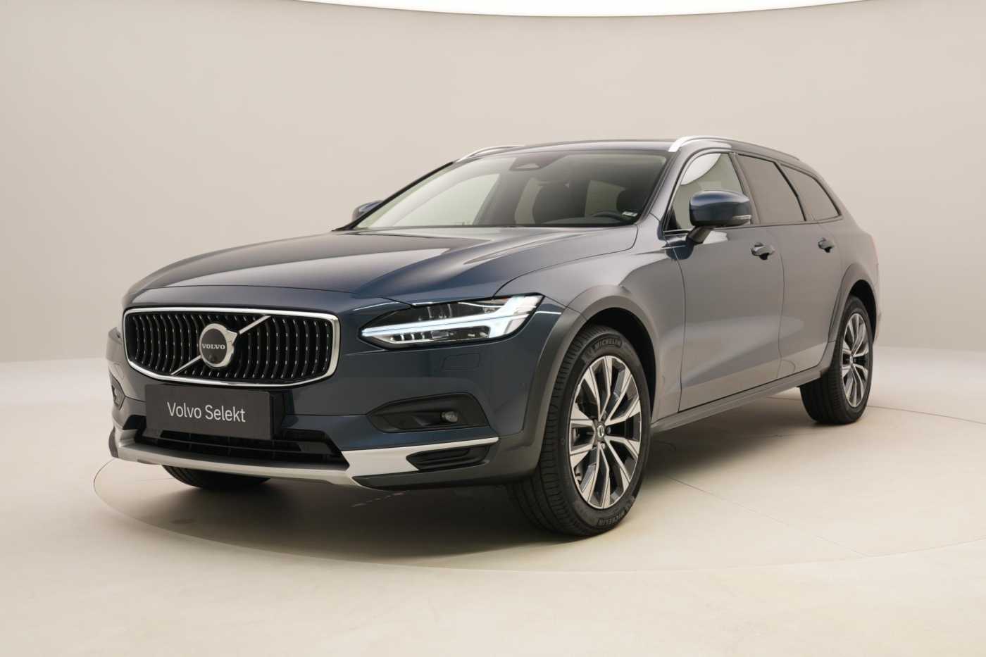 Volvo V90 Cross Country
